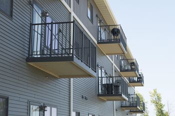 Exterior of Deer Ridge Apartments' private balconies and patios.